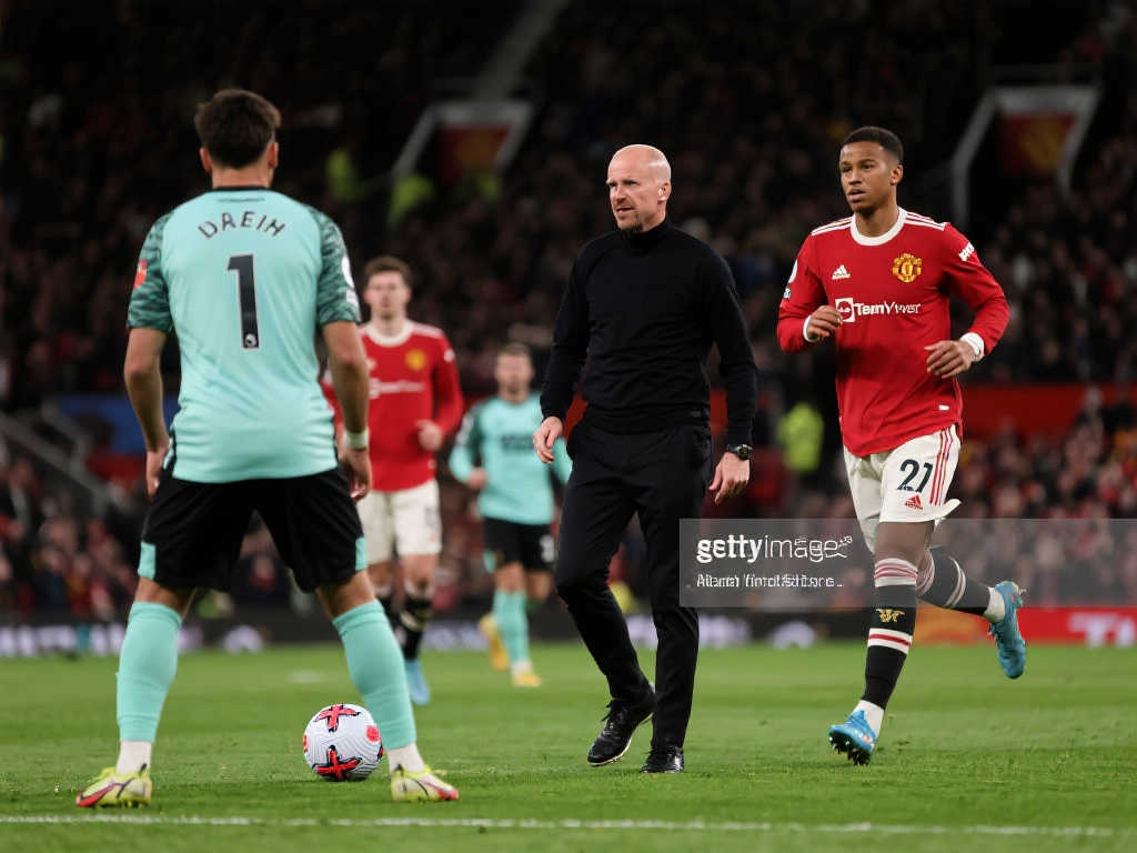 【英超】霍伊伦救主,曼联客场多一人仍1比1憾平伯恩茅斯 【英超】霍伊伦救主,曼联客场多一人仍1比1憾平伯恩茅斯